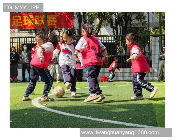 精彩纷呈的十二月三日足球比赛直播盛况回顾与精彩瞬间分享