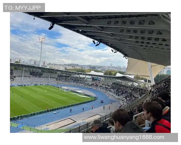 格勒若布与巴黎FC的精彩对决揭示法乙联赛新格局与未来发展潜力 格勒若布与巴黎FC的精彩对决揭示法乙联赛新格局与未来发展潜力