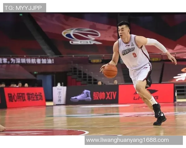 李慕豪：从篮球新星到职业生涯巅峰的奋斗之路与成长故事